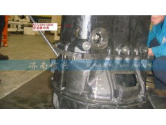 AZ2220010002,變速器中殼（16檔）,濟(jì)南信興汽車配件貿(mào)易有限公司